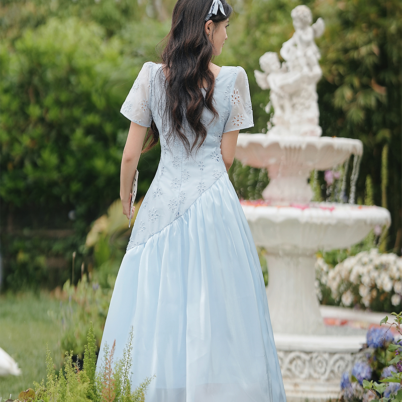 French Style 3D Hollow Embroidered Dress - Image 4