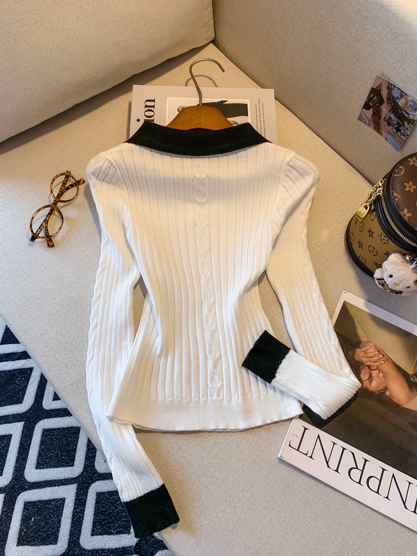 Women's Letter Embroidered Color Block Knit Pullover Sweater